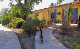 Le Mas Du Rouquan Vidauban 2*